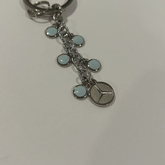 NWOT Mercedes Silver Key Chain - Picture 2 of 4